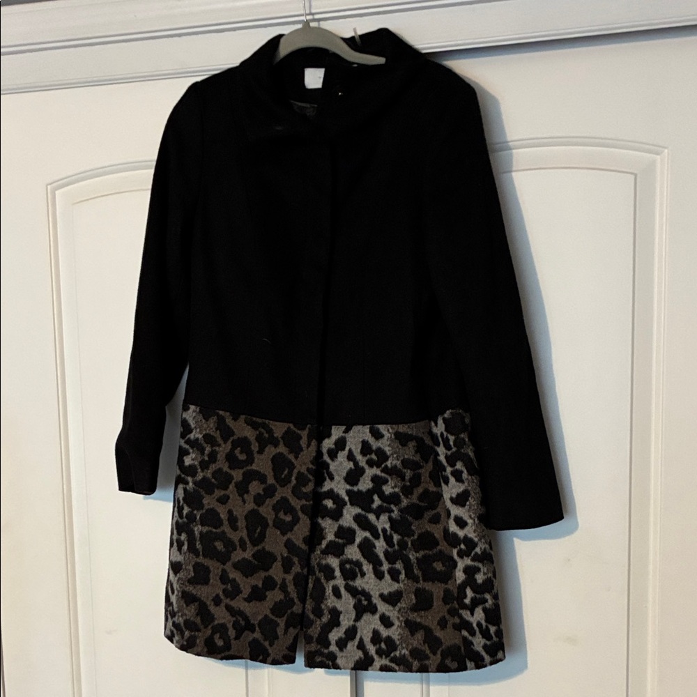 T Tahari Black Wool Jacket with Leopard Print